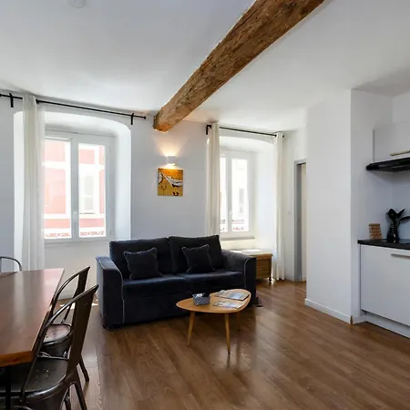 Appartement T1 Et T2, Quartier Citadelle, St François Ajaccio (Corsica)