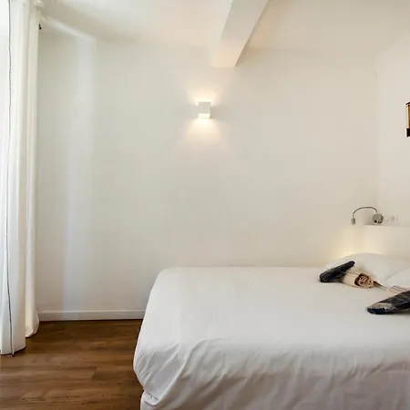 Appartement T1 Et T2, Quartier Citadelle, St François