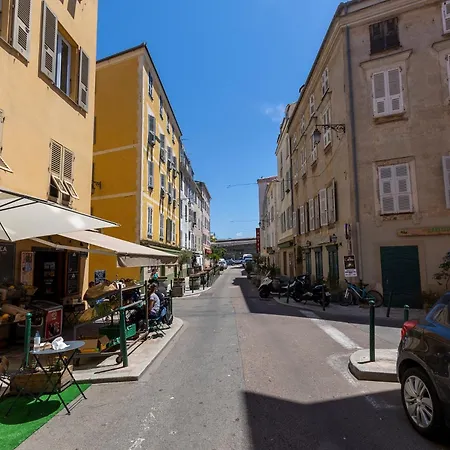 T1 Et T2, Quartier Citadelle, St François